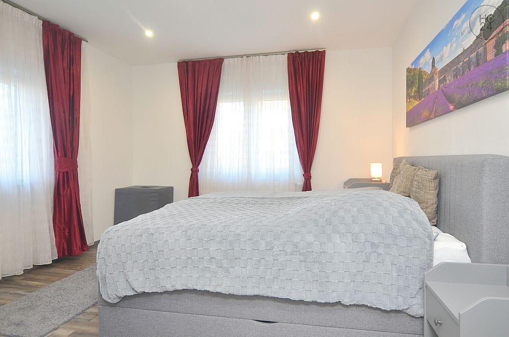 property detail images